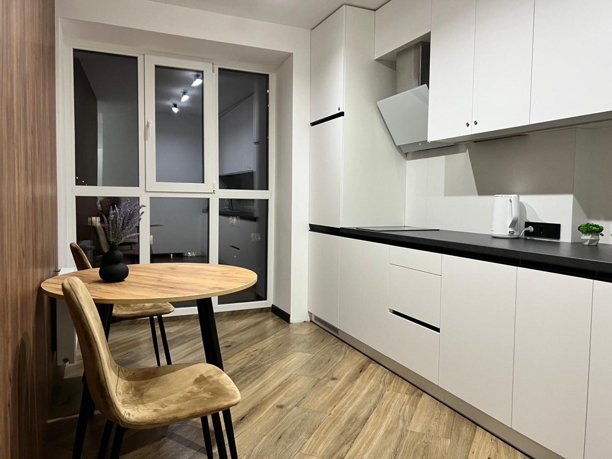 Апартаменти В Районі Автовокзалу Поблизу Обласноі Лікарні Жк Great House Rivne Buitenkant foto