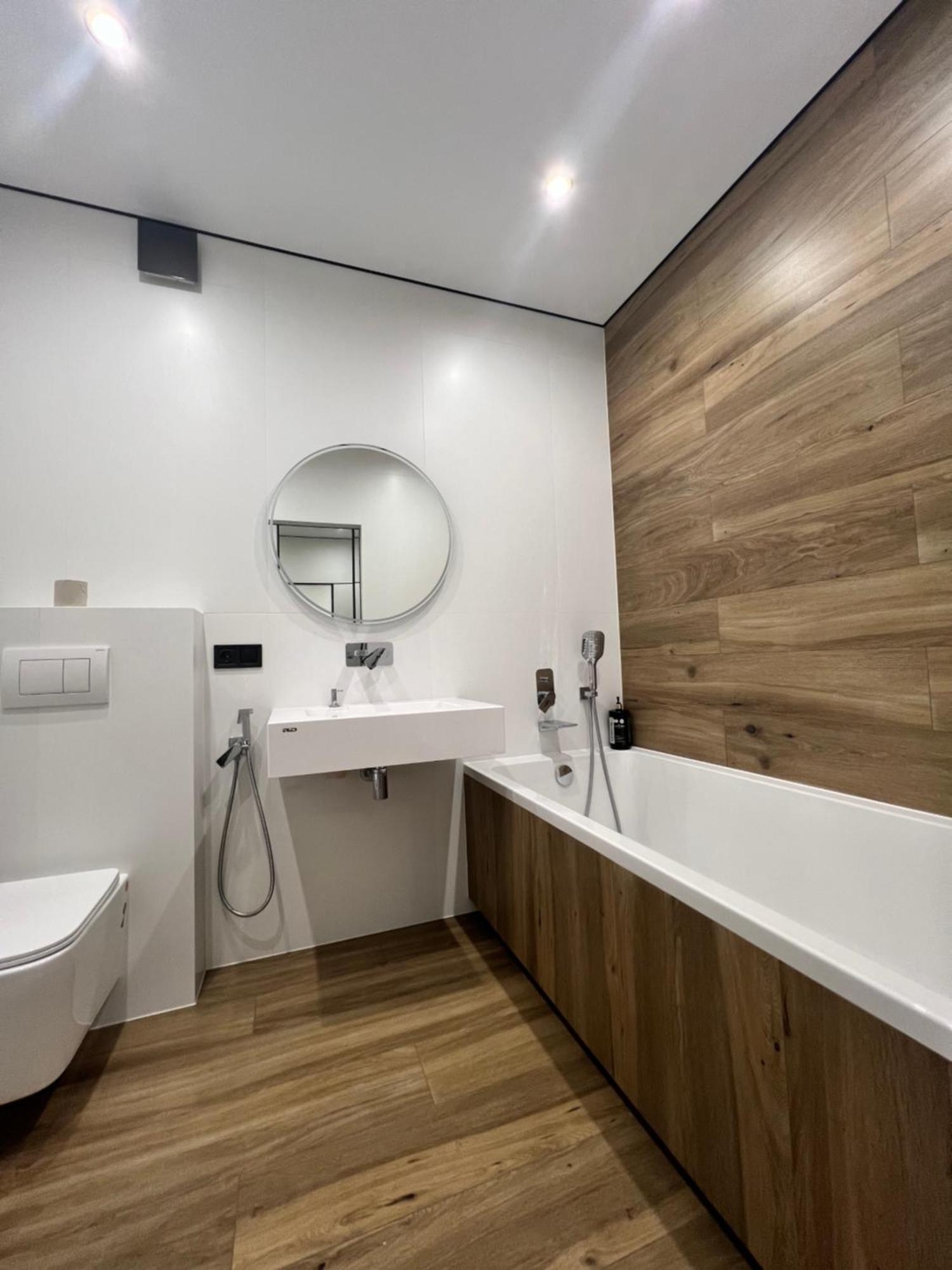 Апартаменти В Районі Автовокзалу Поблизу Обласноі Лікарні Жк Great House Rivne Buitenkant foto